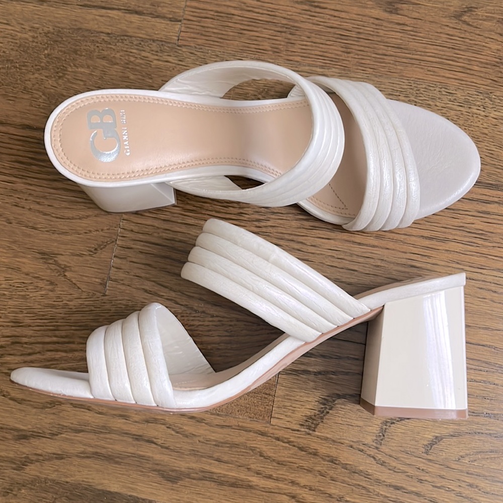 GIANNI BINI slide chunky heels—Size 9M